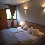 Cavenes Del Cabaco Hotel