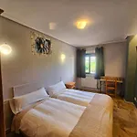 Cavenes Del Cabaco Hotel 2*