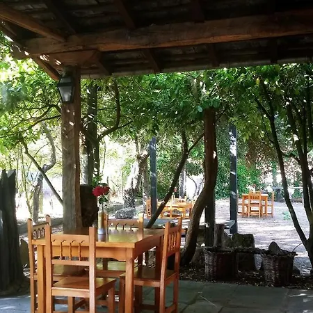 Restaurante Cavenes Del Cabaco Hotel