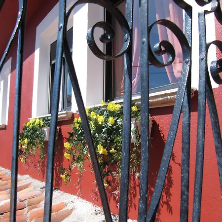 Hostal Restaurante Las Cavenes Del Cabaco 2* El Cabaco