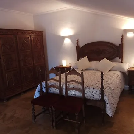 Restaurante Cavenes Del Cabaco Hotel 2*