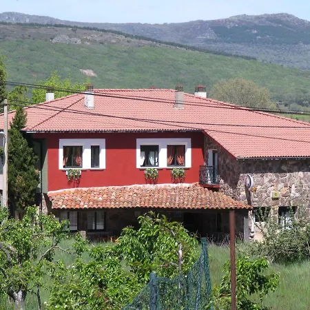 Guest house Cavenes Del Cabaco 2*