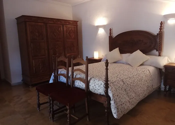 Cavenes Del Cabaco מלון El Cabaco